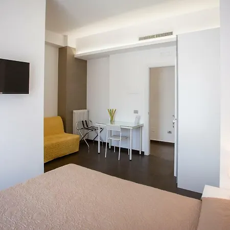 Rosella's Guest house *