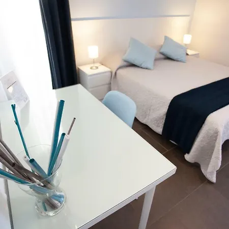 Rosella's Πανσιόν 3*